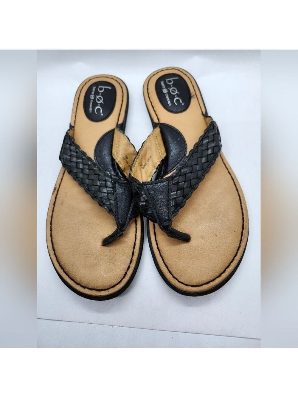 b.o.c Born Women's Black and Tan Sandals Sz 7